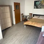 شقة U Karola